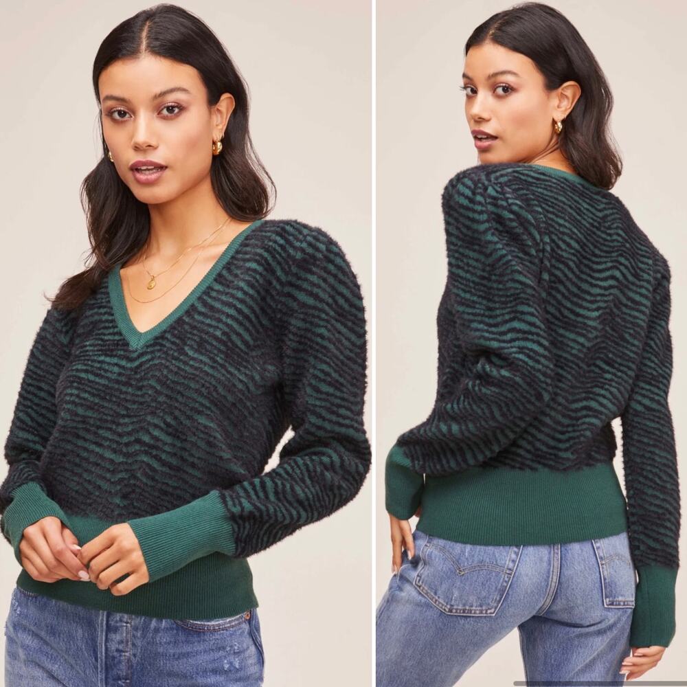ASTR THE LABEL TIGER PULLOVER SWEATER WOMEN SIZE MEDIUM HUNTER GREEN BLACK